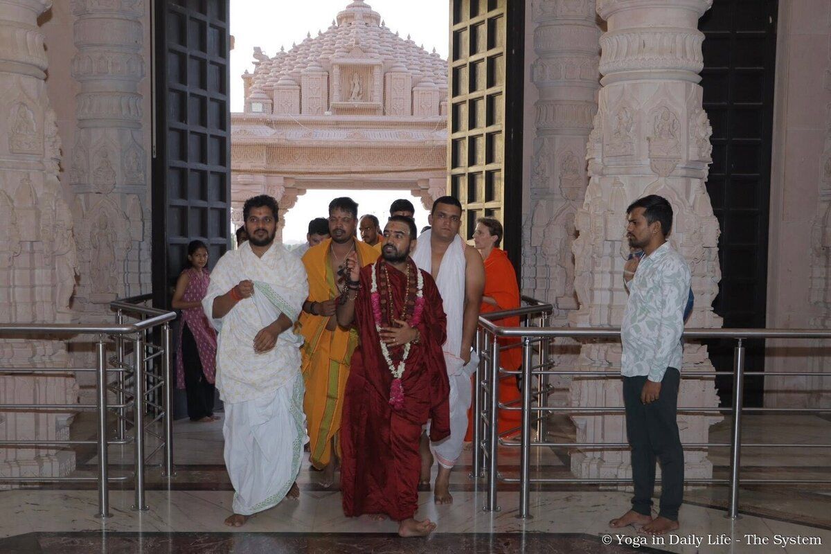 6.8. mm s avatar puriji and pandits dwadasjyotir lingam wm