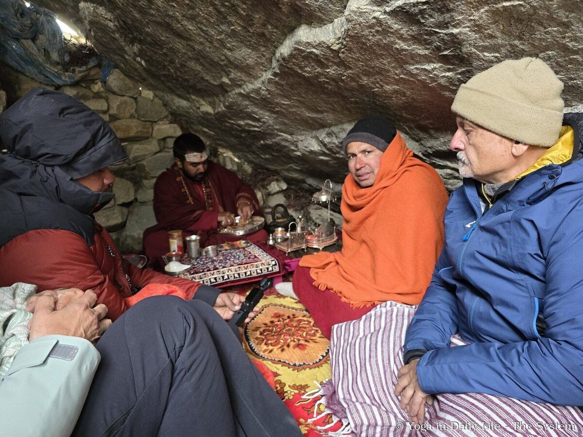 11.3. 20260607 mm s avatar puriji s cave puja and arati wm